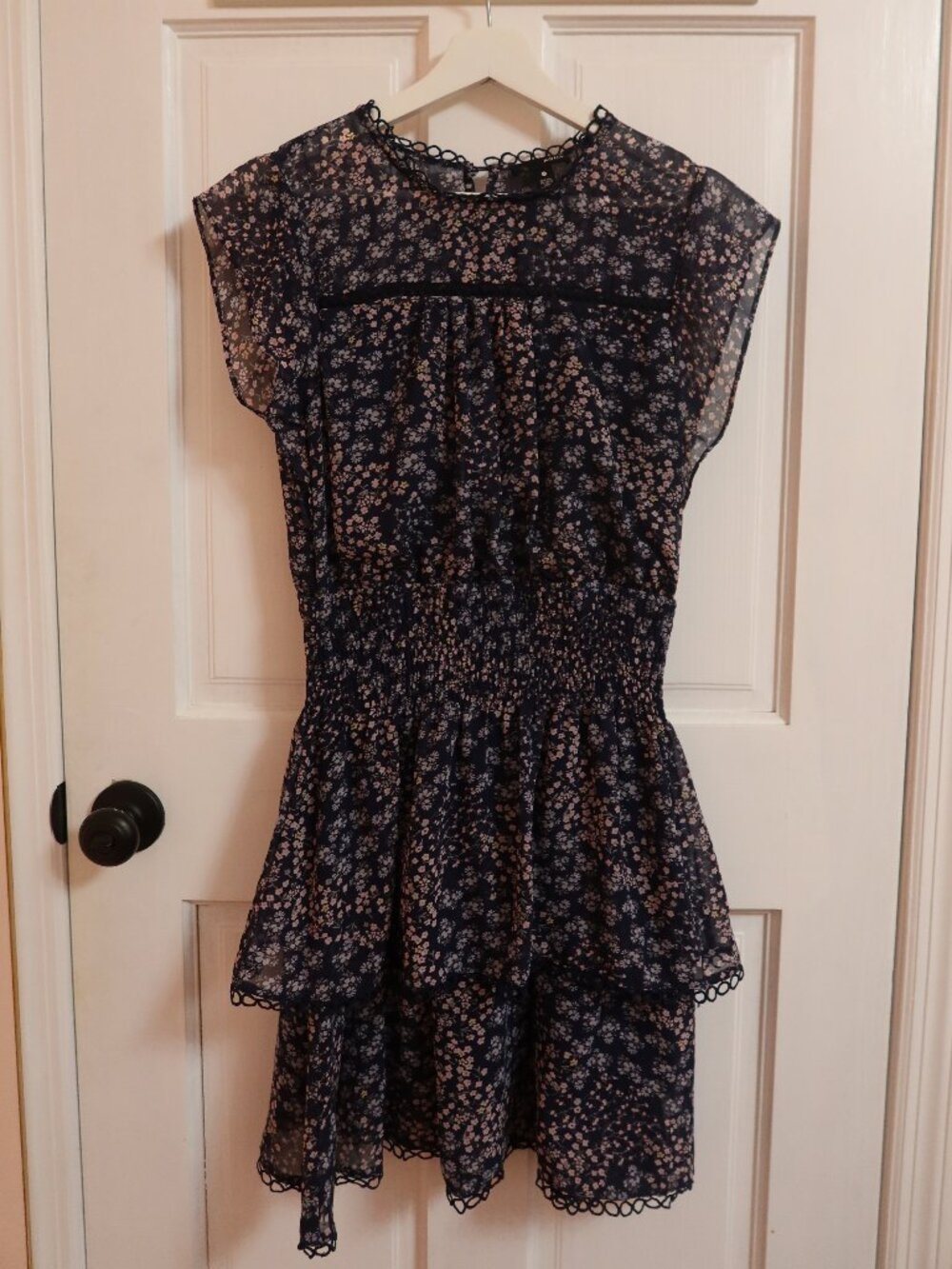 AQUA M navy purple floral dress with cinched waist